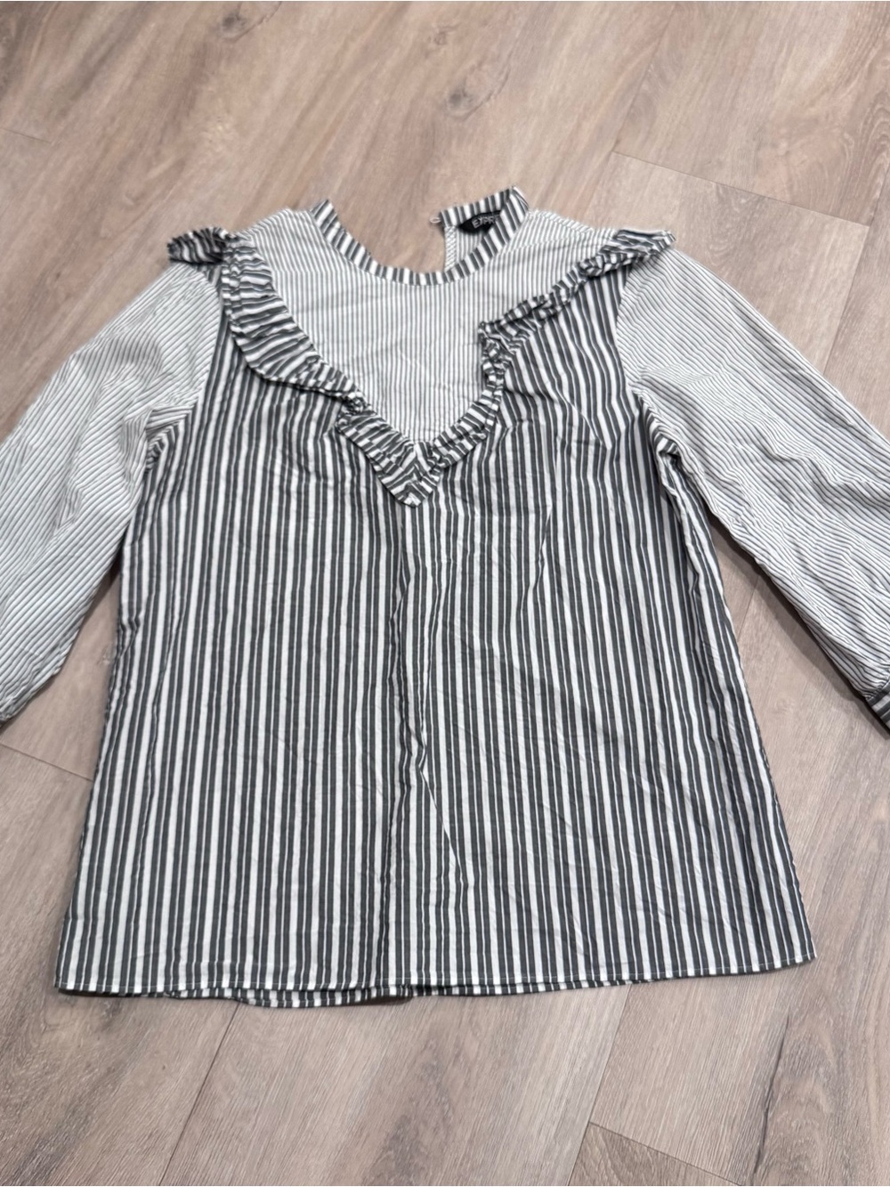 Express 3/4 Sleeve Ruffle Mock Neck Stripe Blouse, Gray, White, Size Small NWOT